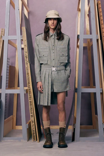 Look 3